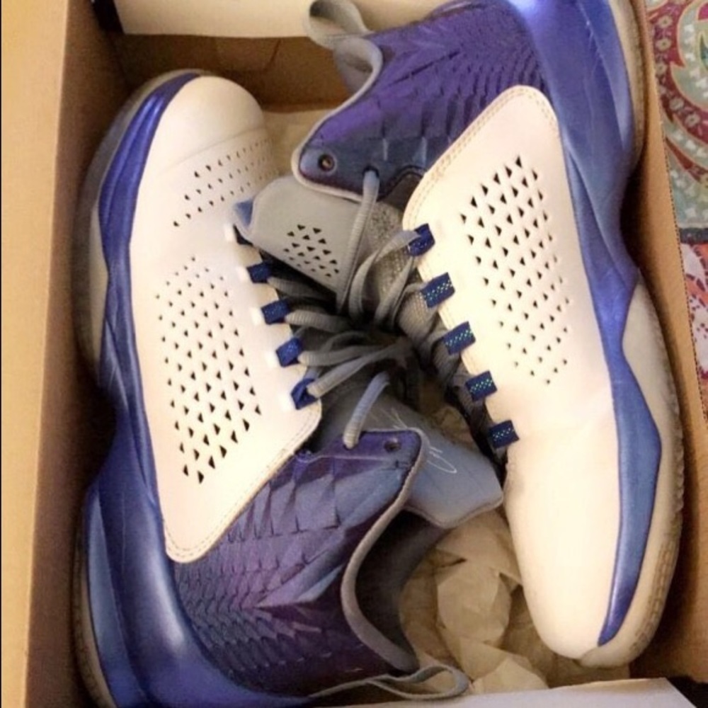 Jordan melo 11s